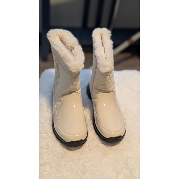 Easy Works by Easy Street Shoes - Women's Easy Works by Easy Street Winter White Waterproof Boots Size 10